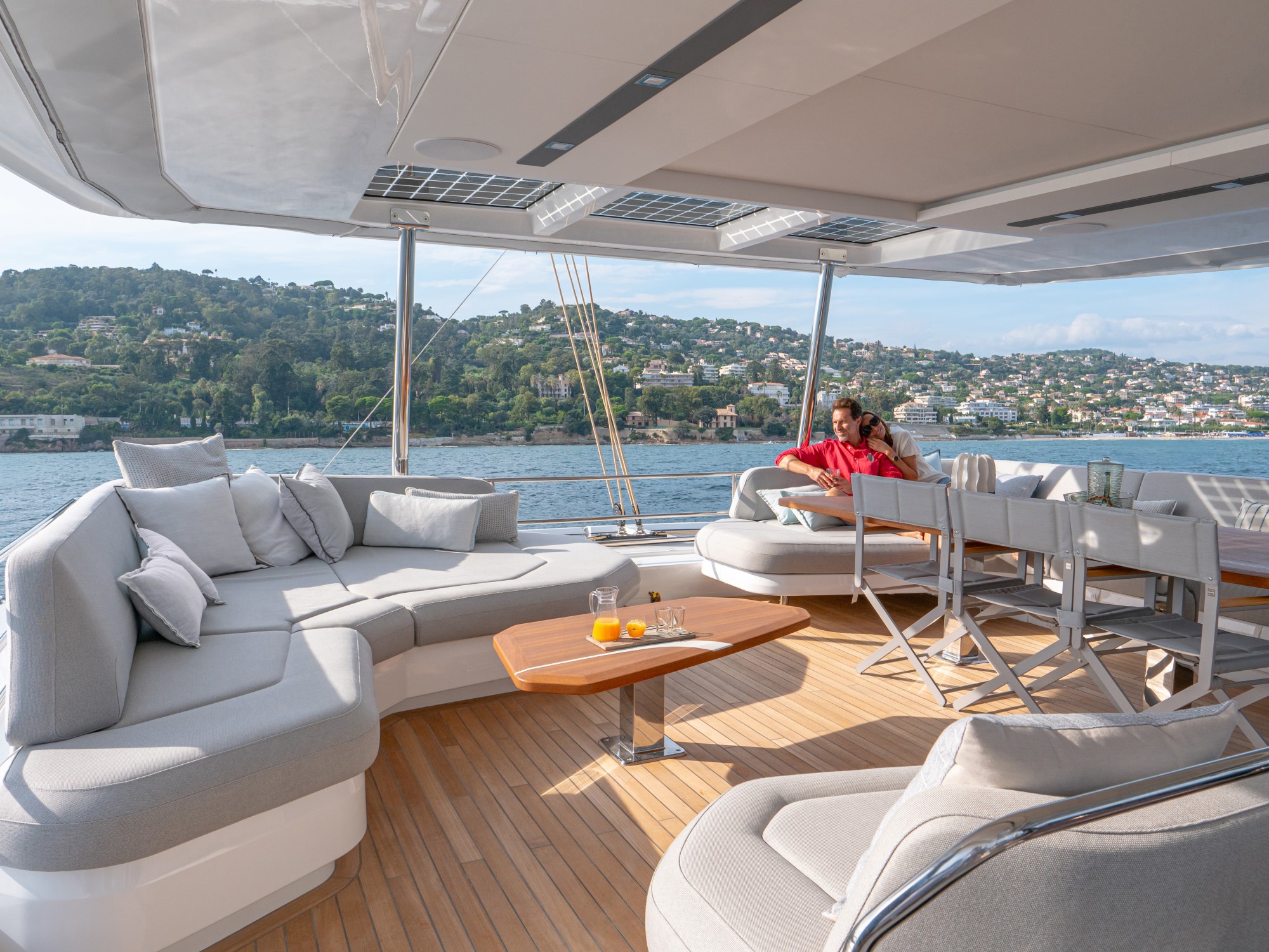 Flybridge of Fountaine Pajot New 80